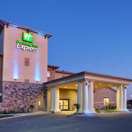 Holiday Inn Express Lodi By Ihg Bagian luar foto
