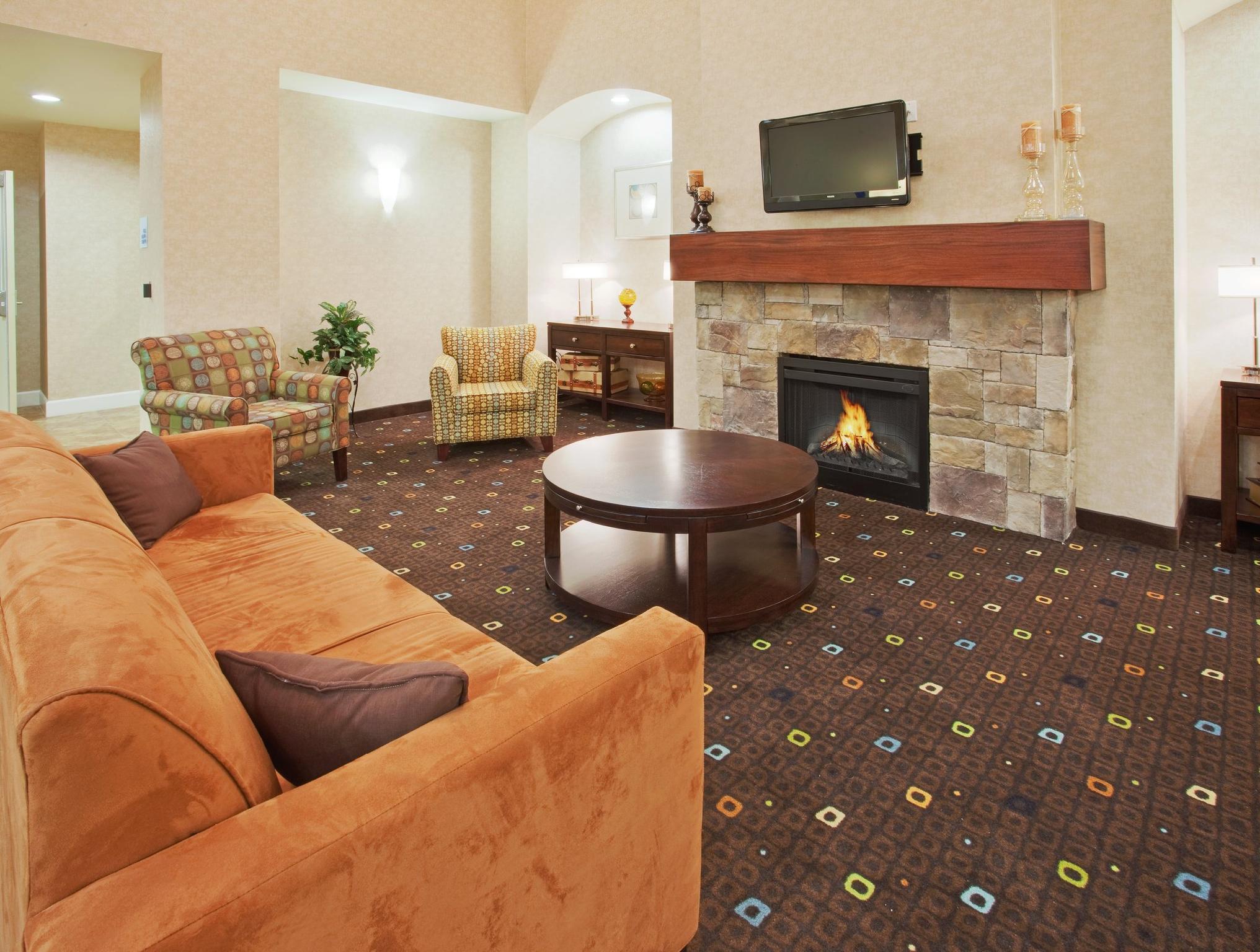 Holiday Inn Express Lodi By Ihg Bagian luar foto