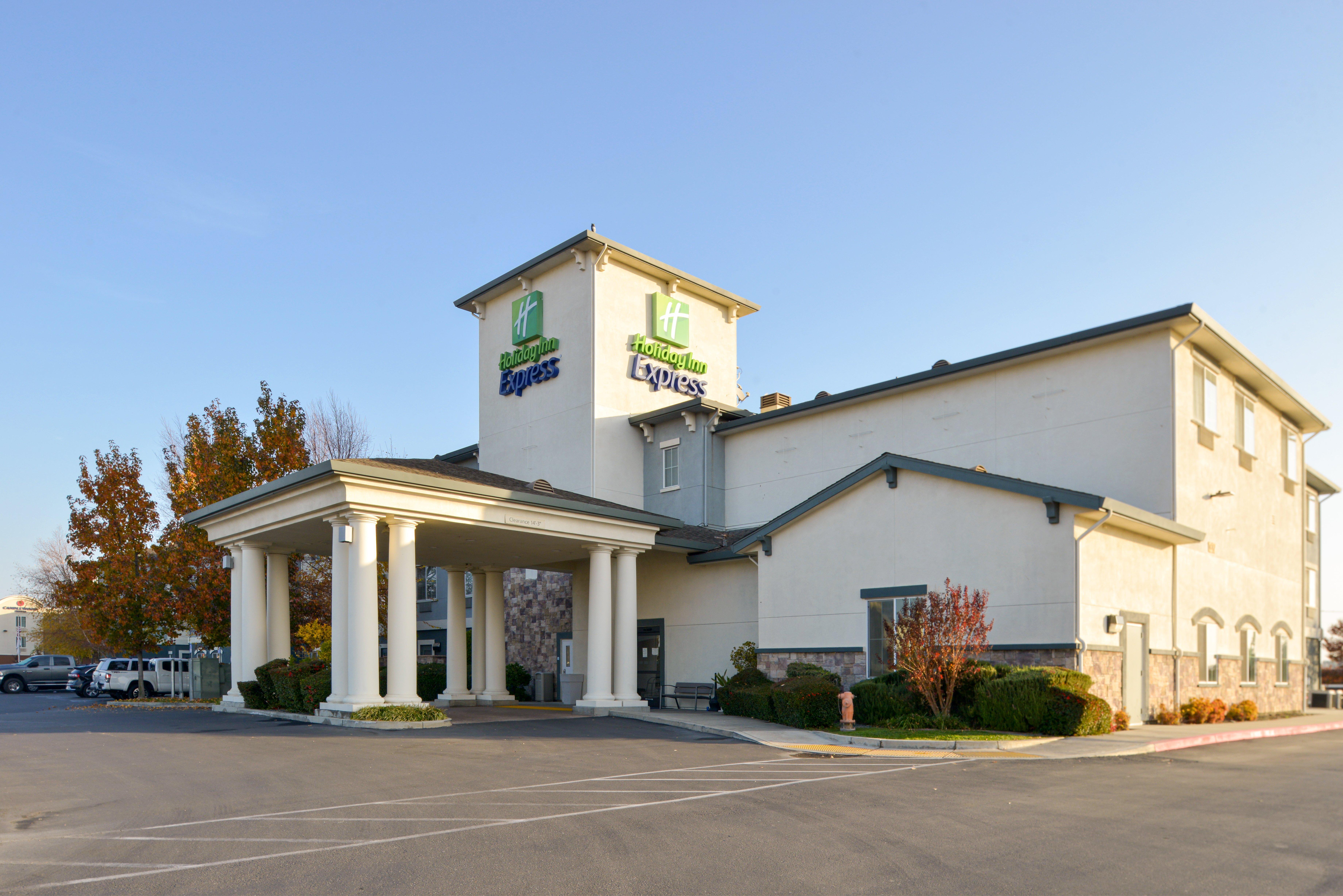 Holiday Inn Express Lodi By Ihg Bagian luar foto