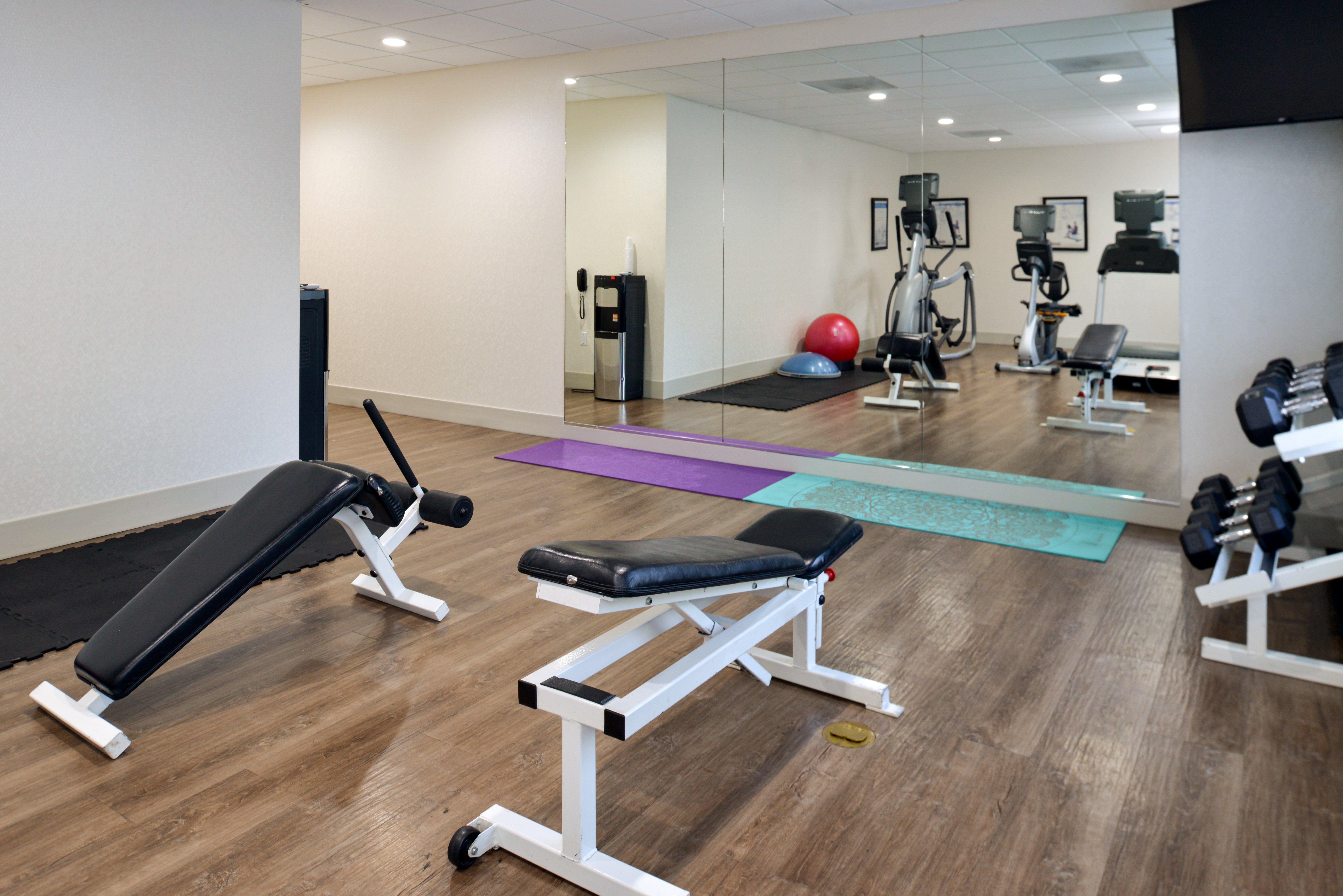 Holiday Inn Express Lodi By Ihg Bagian luar foto