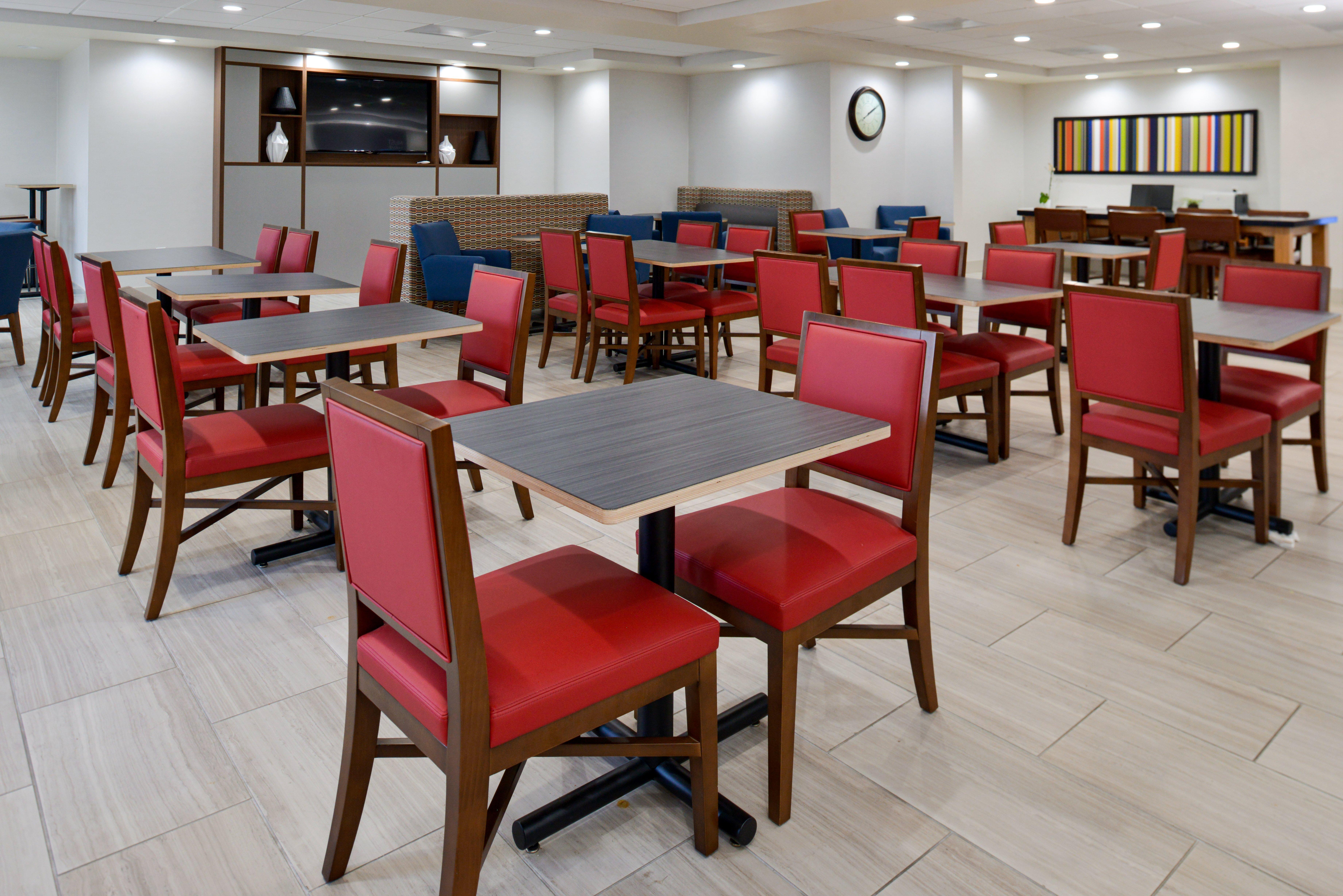 Holiday Inn Express Lodi By Ihg Bagian luar foto