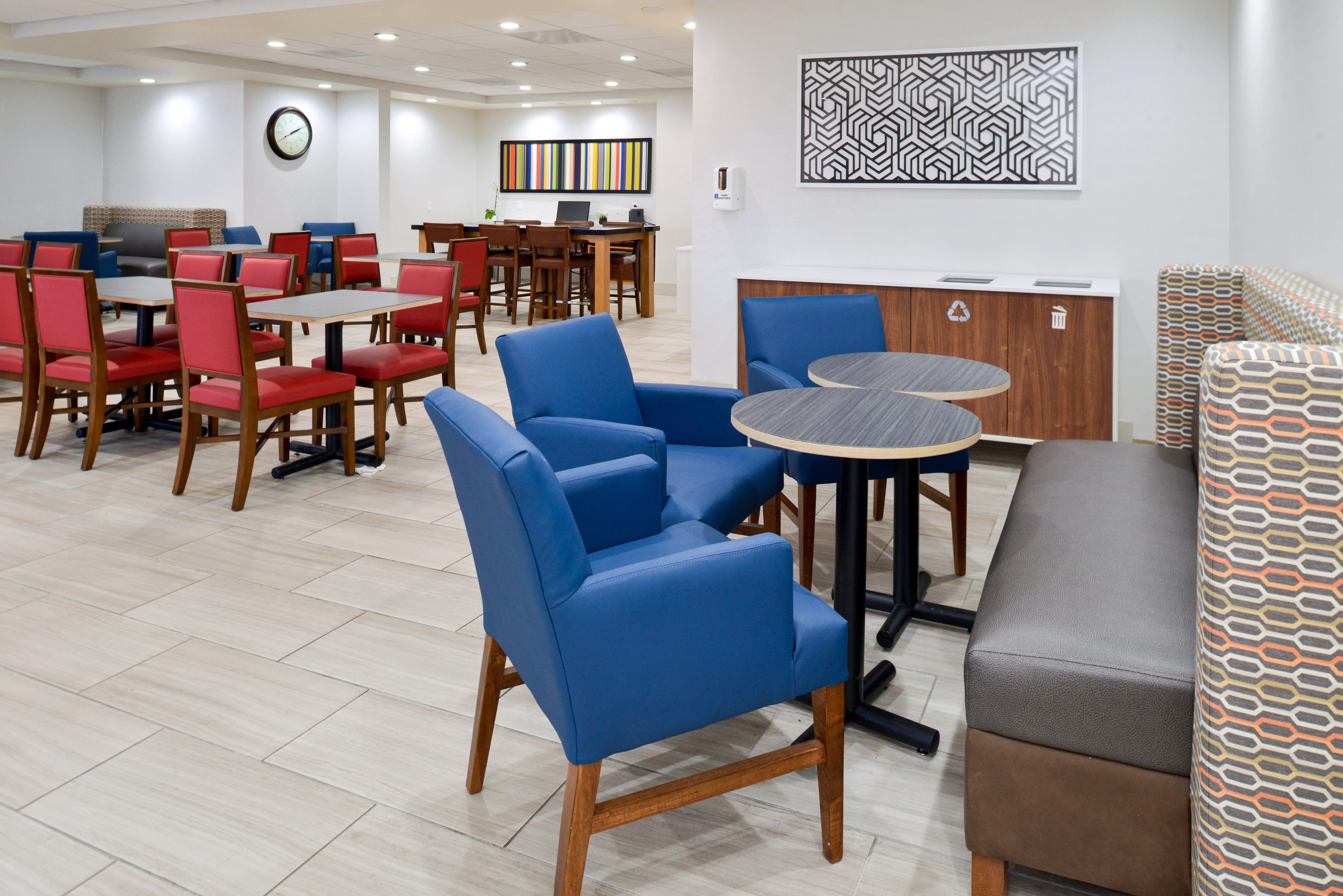 Holiday Inn Express Lodi By Ihg Bagian luar foto