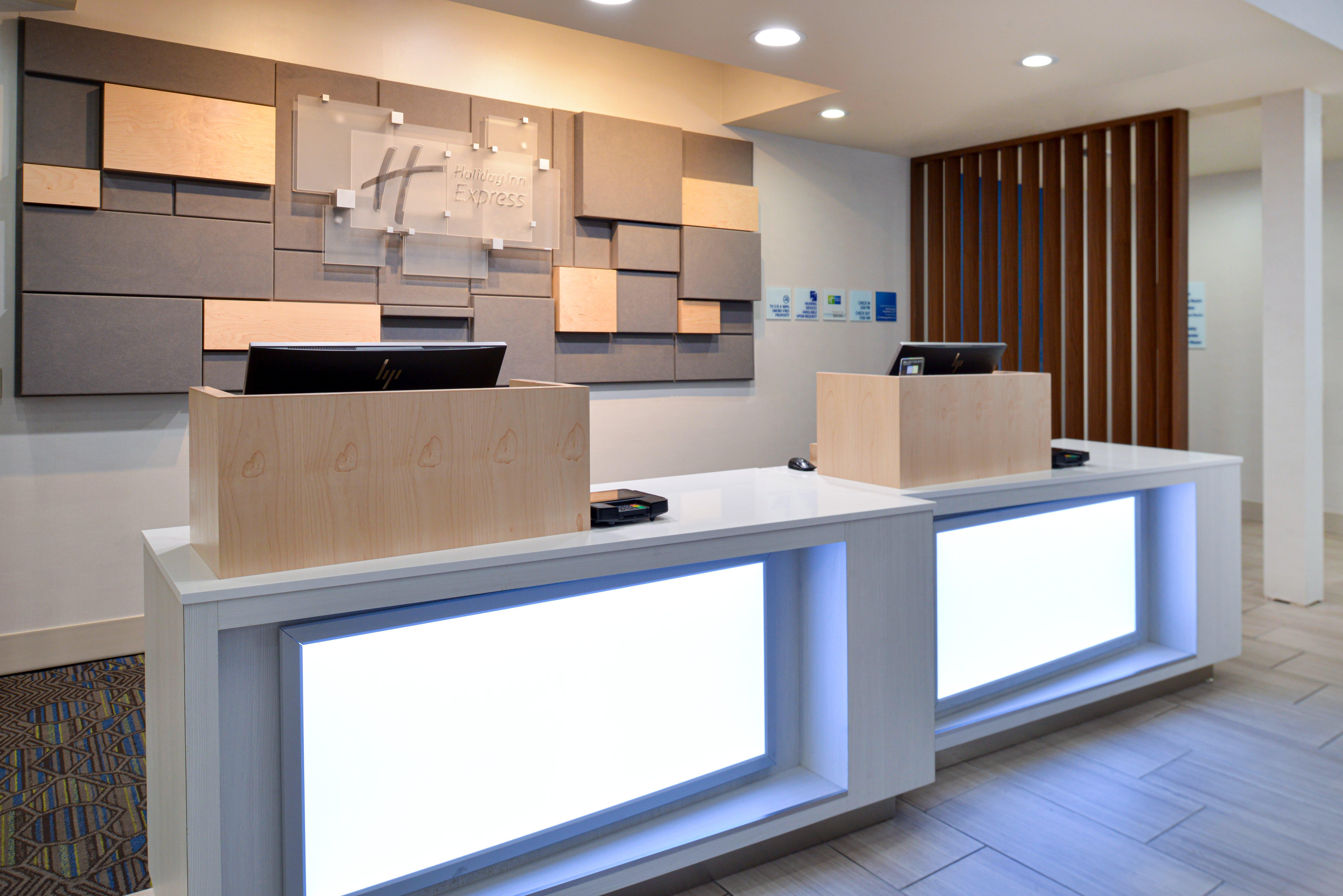 Holiday Inn Express Lodi By Ihg Bagian luar foto