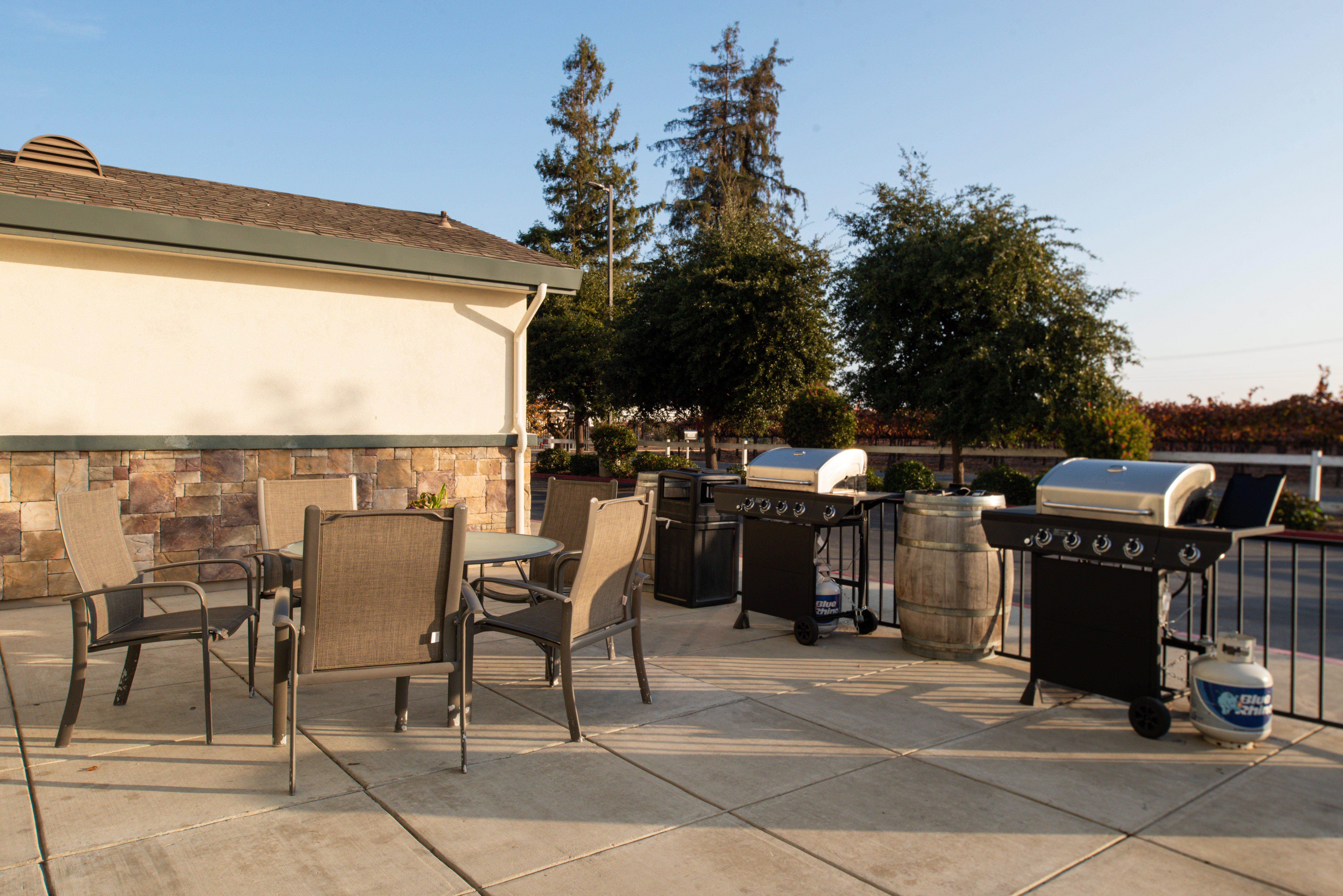 Holiday Inn Express Lodi By Ihg Bagian luar foto